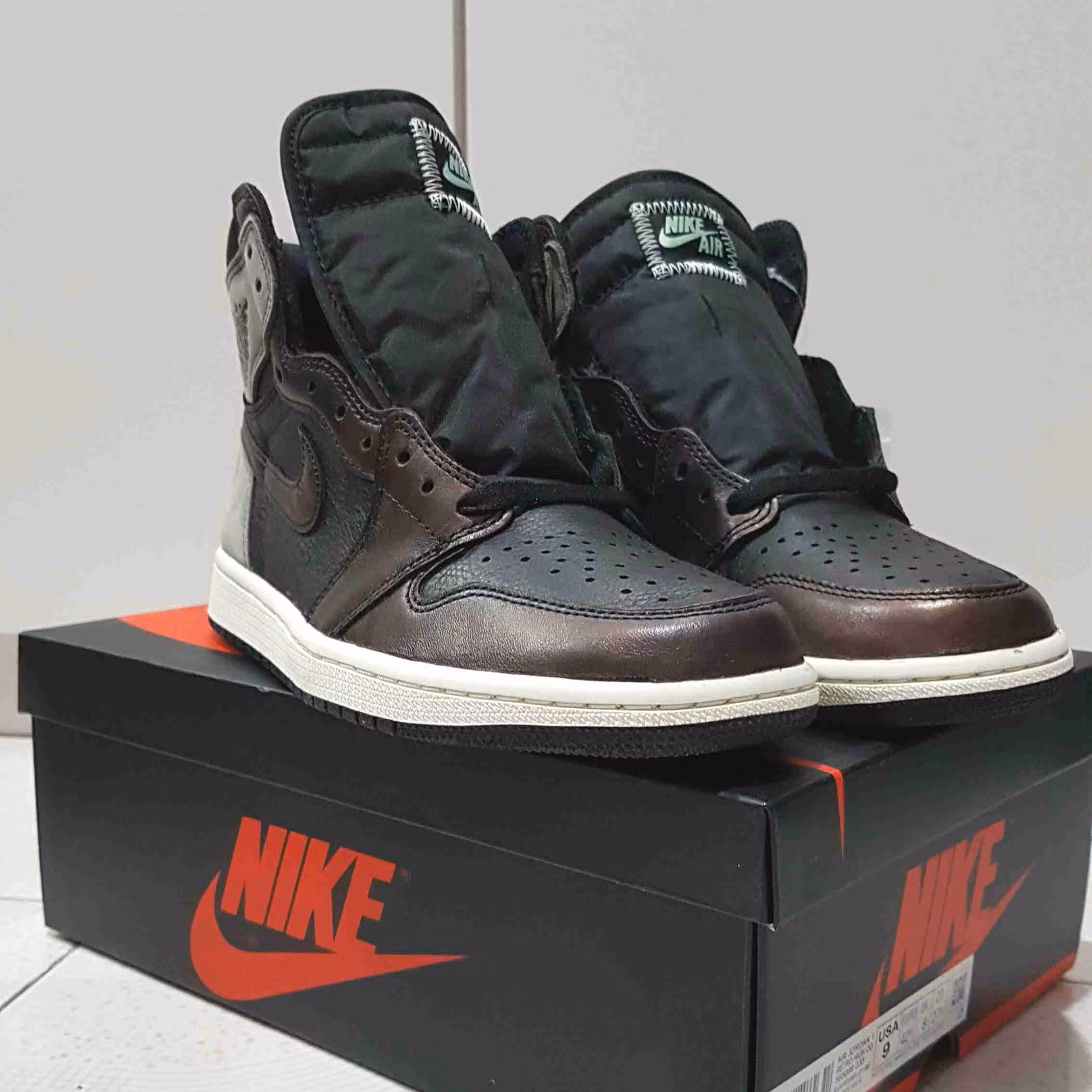 Air Jordan 1 Retro High OG 'Patina' 555088-033 Air Jordan 1 Retro High OG 'Patina' 555088-033